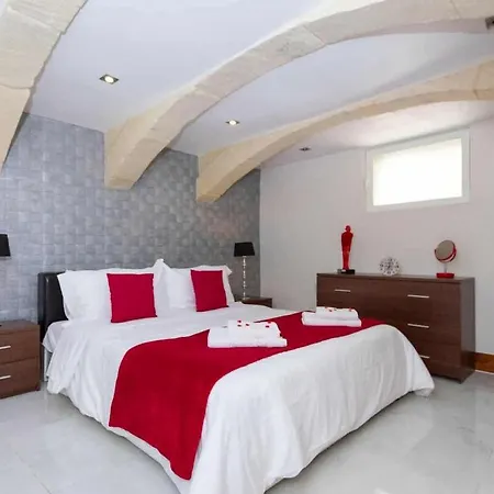 Lukary Loft, Cozy Terraced House Near Mdina And St Pauls Church Casa de Férias Rabat
